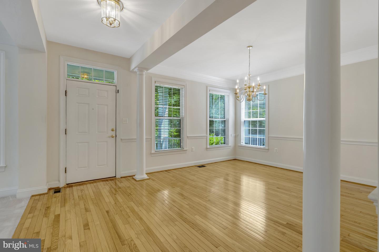 9776 MAPLE TRACE CIR, FAIRFAX, Virginia 22032, 4 Bedrooms Bedrooms, ,4 BathroomsBathrooms,Residential,For sale,9776 MAPLE TRACE CIR,VAFC2006610 MLS # VAFC2006610