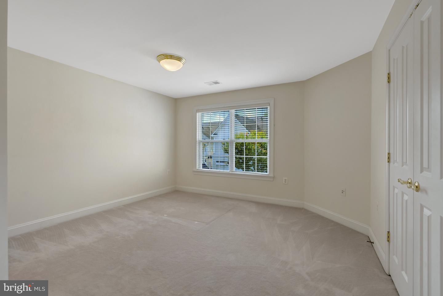 9776 MAPLE TRACE CIR, FAIRFAX, Virginia 22032, 4 Bedrooms Bedrooms, ,4 BathroomsBathrooms,Residential,For sale,9776 MAPLE TRACE CIR,VAFC2006610 MLS # VAFC2006610