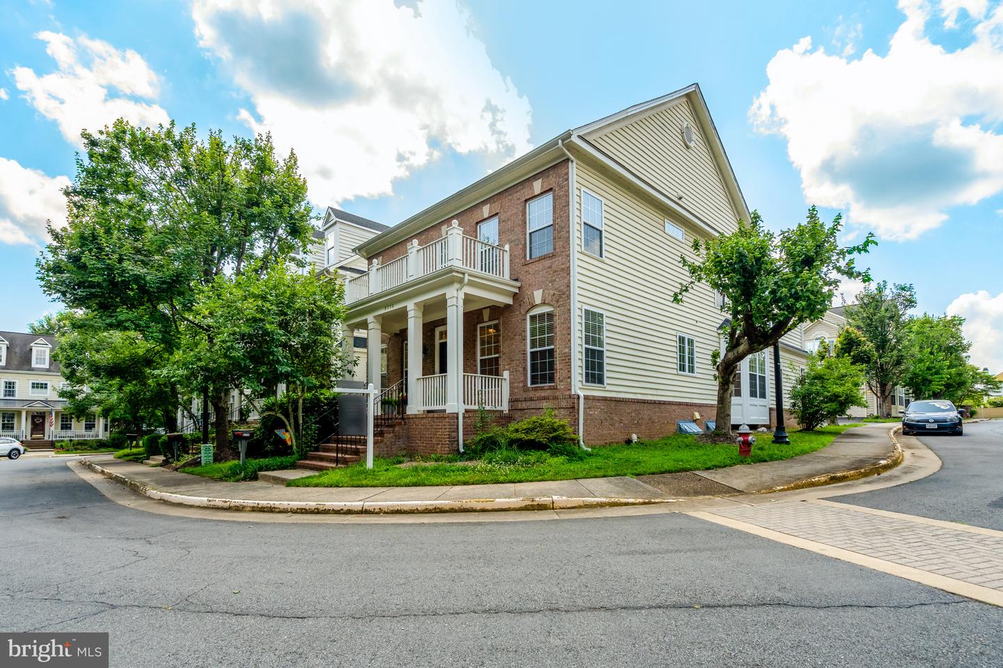 9776 MAPLE TRACE CIR, FAIRFAX, Virginia 22032, 4 Bedrooms Bedrooms, ,4 BathroomsBathrooms,Residential,For sale,9776 MAPLE TRACE CIR,VAFC2006610 MLS # VAFC2006610