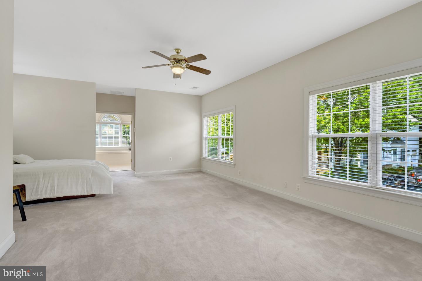 9776 MAPLE TRACE CIR, FAIRFAX, Virginia 22032, 4 Bedrooms Bedrooms, ,4 BathroomsBathrooms,Residential,For sale,9776 MAPLE TRACE CIR,VAFC2006610 MLS # VAFC2006610