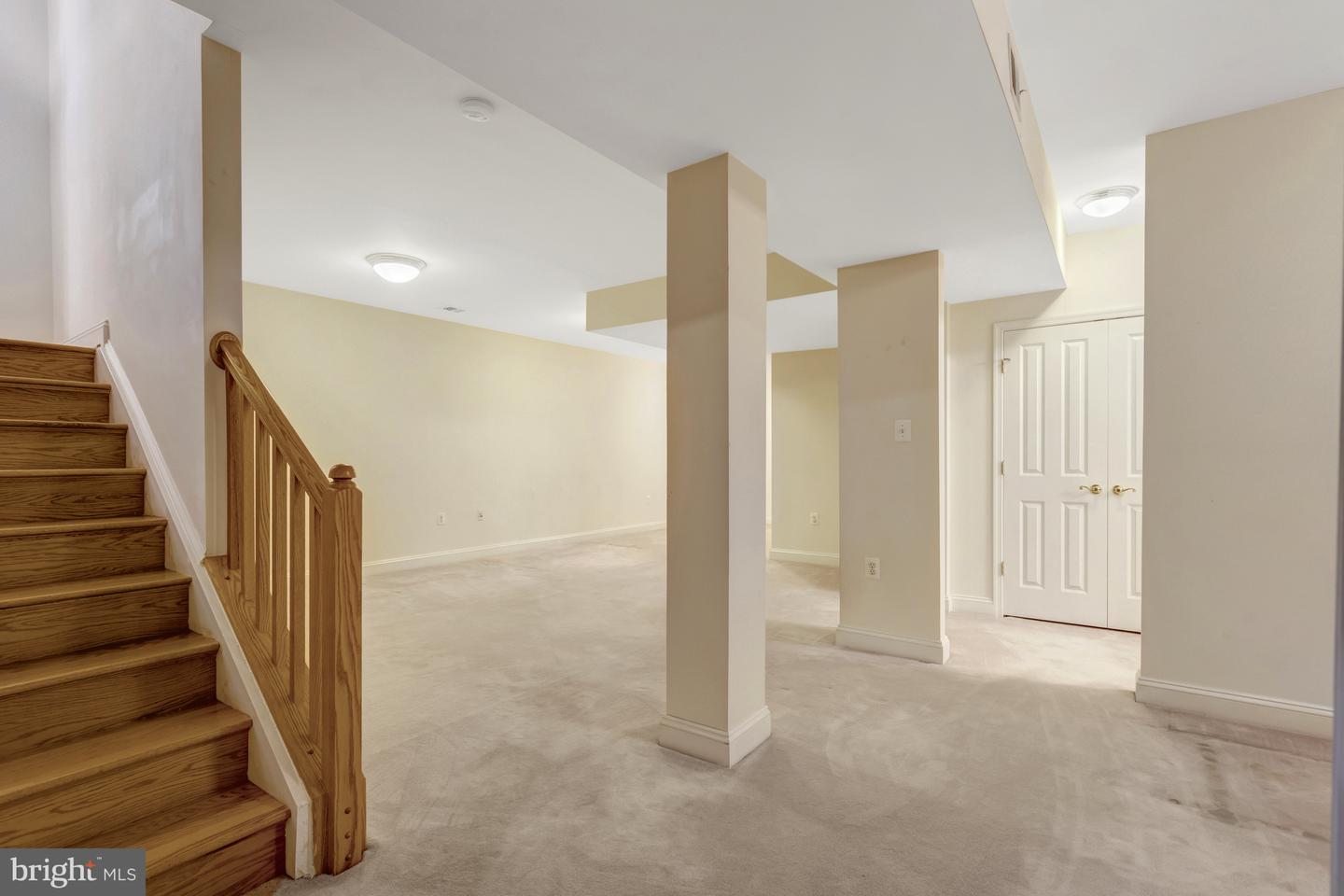 9776 MAPLE TRACE CIR, FAIRFAX, Virginia 22032, 4 Bedrooms Bedrooms, ,4 BathroomsBathrooms,Residential,For sale,9776 MAPLE TRACE CIR,VAFC2006610 MLS # VAFC2006610