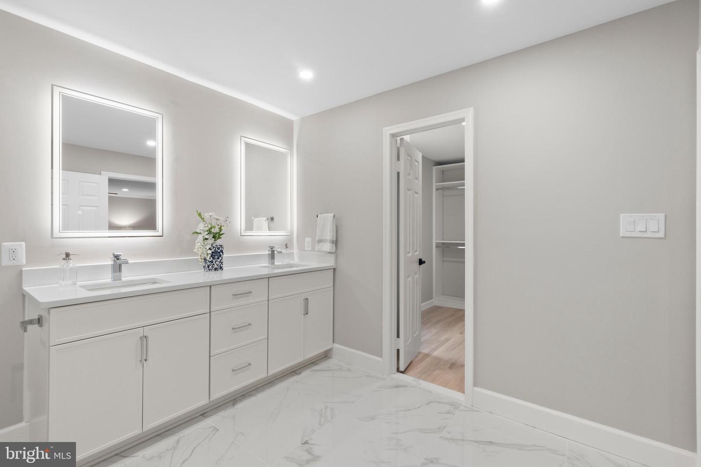 5190 BEDLINGTON TER, ALEXANDRIA, Virginia 22304, 4 Bedrooms Bedrooms, ,3 BathroomsBathrooms,Residential,For sale,5190 BEDLINGTON TER,VAFX2255004 MLS # VAFX2255004