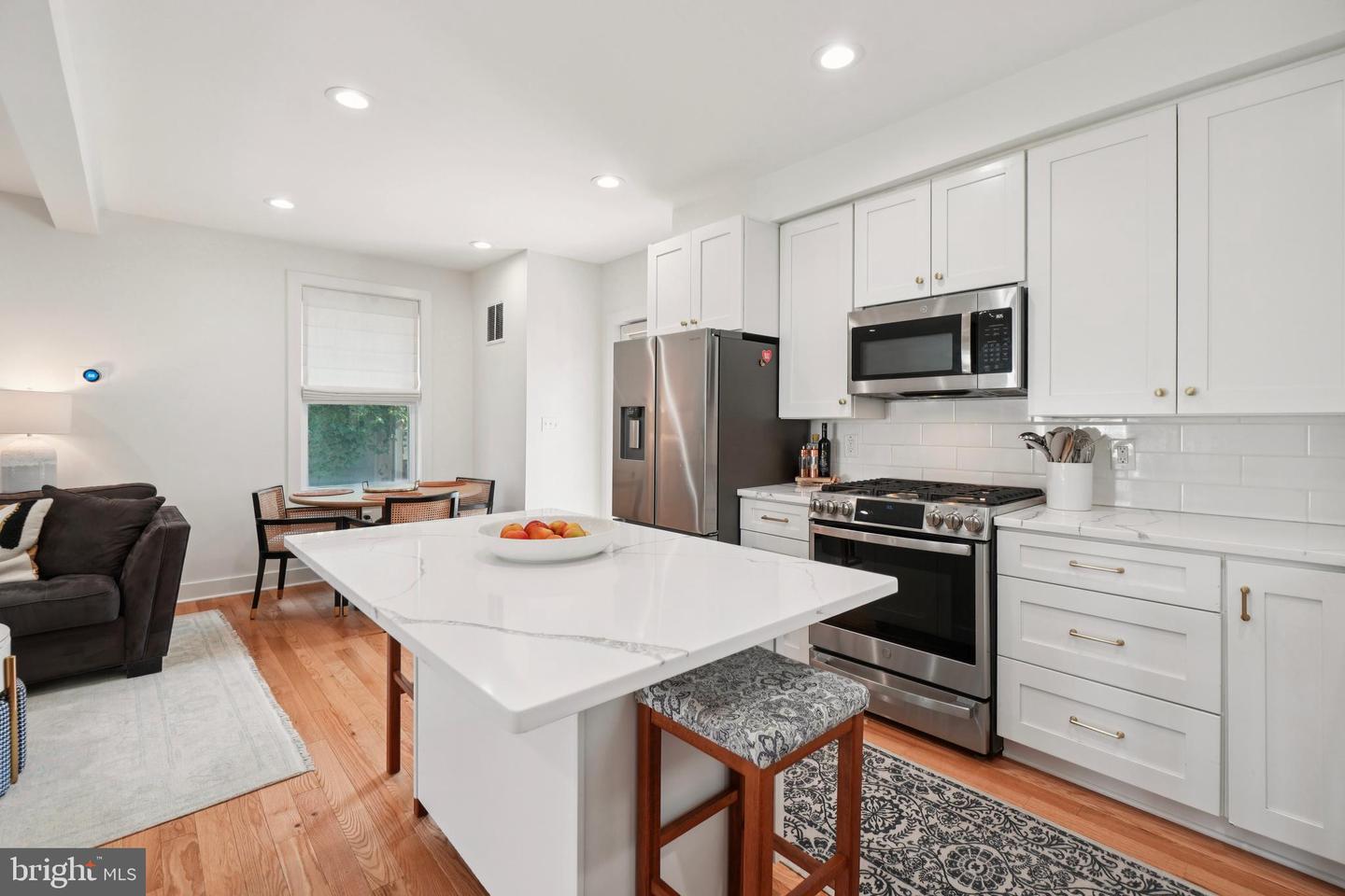 1804 N CLEVELAND ST, ARLINGTON, Virginia 22201, 2 Bedrooms Bedrooms, ,2 BathroomsBathrooms,Residential,For sale,1804 N CLEVELAND ST,VAAR2060624 MLS # VAAR2060624