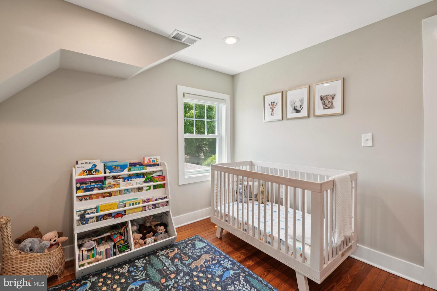 1804 N CLEVELAND ST, ARLINGTON, Virginia 22201, 2 Bedrooms Bedrooms, ,2 BathroomsBathrooms,Residential,For sale,1804 N CLEVELAND ST,VAAR2060624 MLS # VAAR2060624
