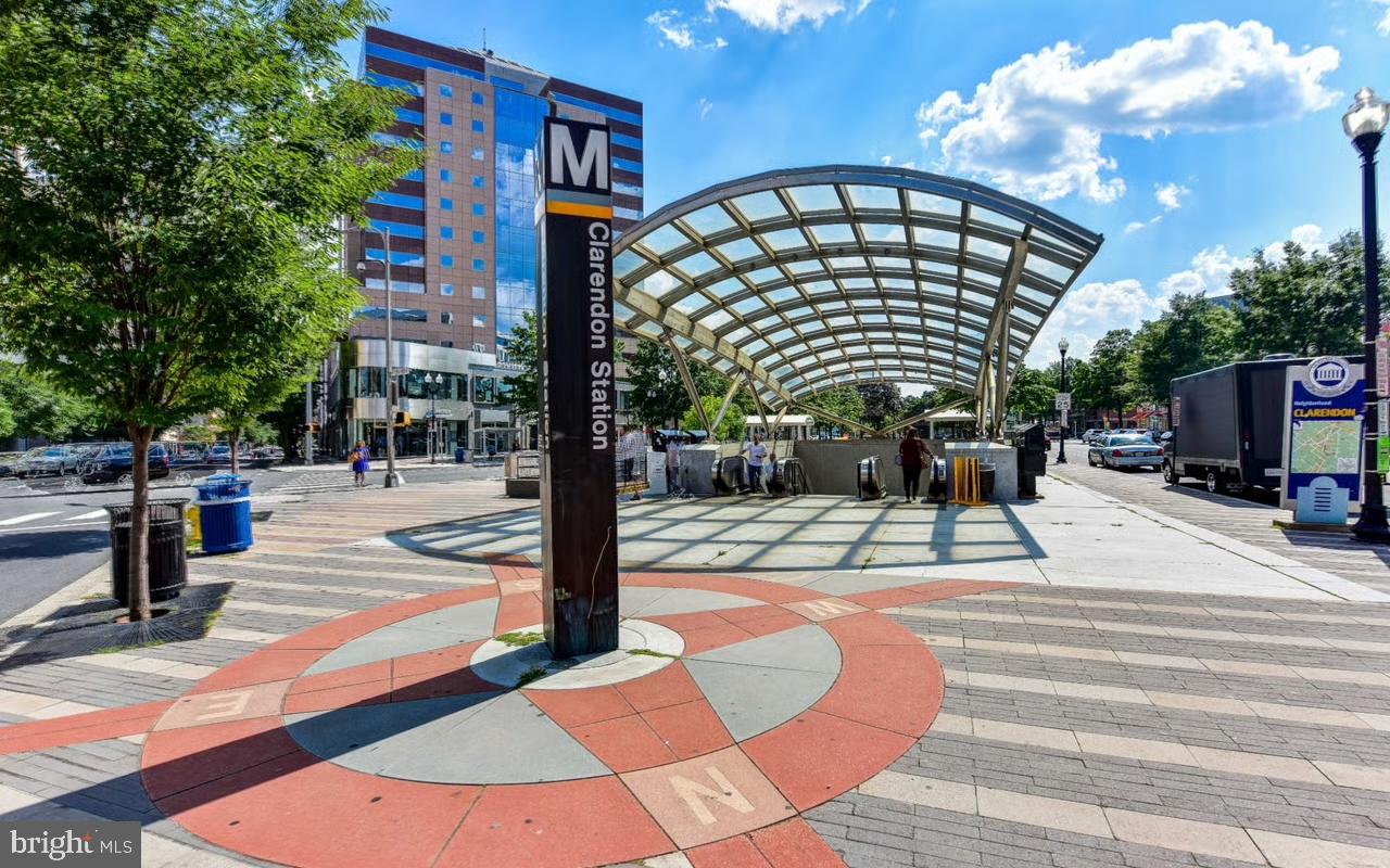 1804 N CLEVELAND ST, ARLINGTON, Virginia 22201, 2 Bedrooms Bedrooms, ,2 BathroomsBathrooms,Residential,For sale,1804 N CLEVELAND ST,VAAR2060624 MLS # VAAR2060624