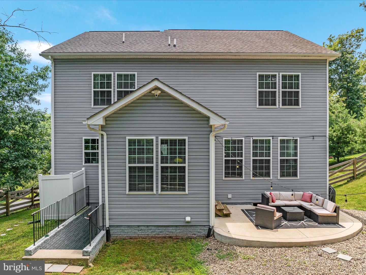 1039 W MASTERS DR, CROSS JUNCTION, Virginia 22625, 5 Bedrooms Bedrooms, ,3 BathroomsBathrooms,Residential,For sale,1039 W MASTERS DR,VAFV2035390 MLS # VAFV2035390