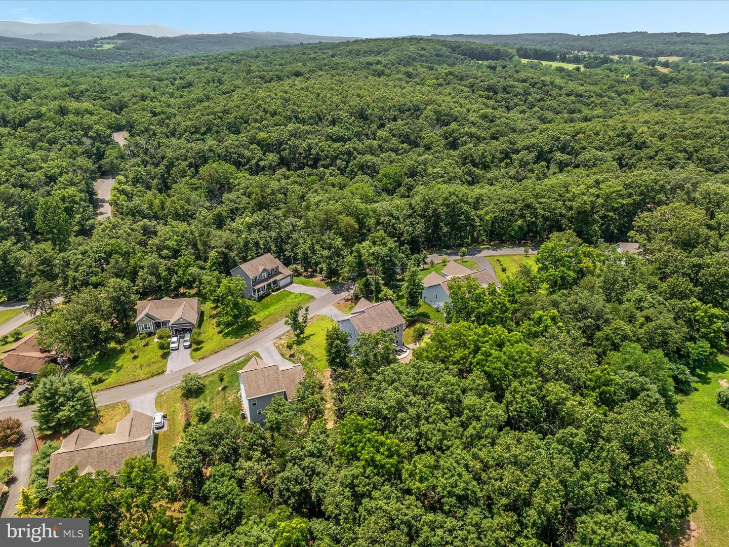 1039 W MASTERS DR, CROSS JUNCTION, Virginia 22625, 5 Bedrooms Bedrooms, ,3 BathroomsBathrooms,Residential,For sale,1039 W MASTERS DR,VAFV2035390 MLS # VAFV2035390