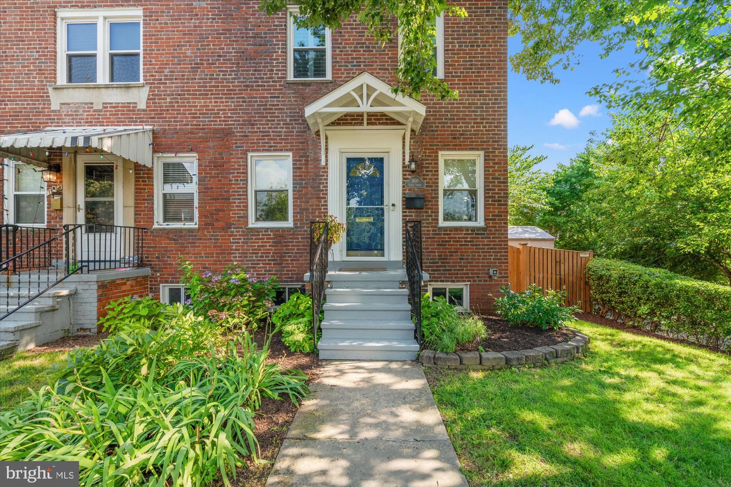 1610 SUTER ST, ALEXANDRIA, Virginia 22314, 2 Bedrooms Bedrooms, ,2 BathroomsBathrooms,Residential,For sale,1610 SUTER ST,VAAX2047406 MLS # VAAX2047406