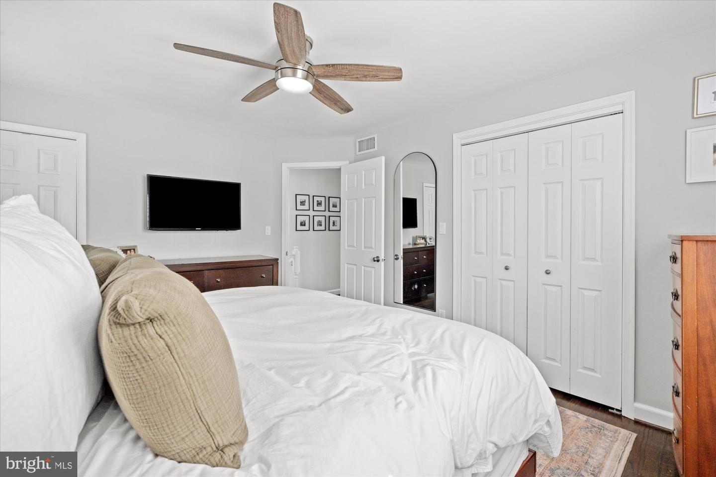 1610 SUTER ST, ALEXANDRIA, Virginia 22314, 2 Bedrooms Bedrooms, ,2 BathroomsBathrooms,Residential,For sale,1610 SUTER ST,VAAX2047406 MLS # VAAX2047406