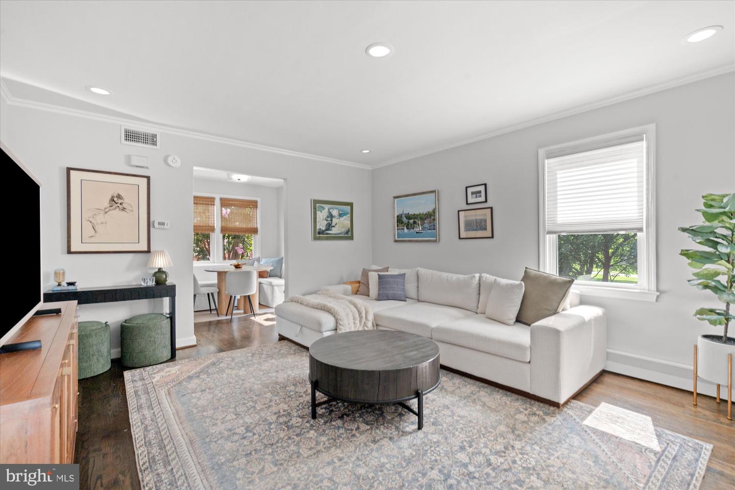 1610 SUTER ST, ALEXANDRIA, Virginia 22314, 2 Bedrooms Bedrooms, ,2 BathroomsBathrooms,Residential,For sale,1610 SUTER ST,VAAX2047406 MLS # VAAX2047406