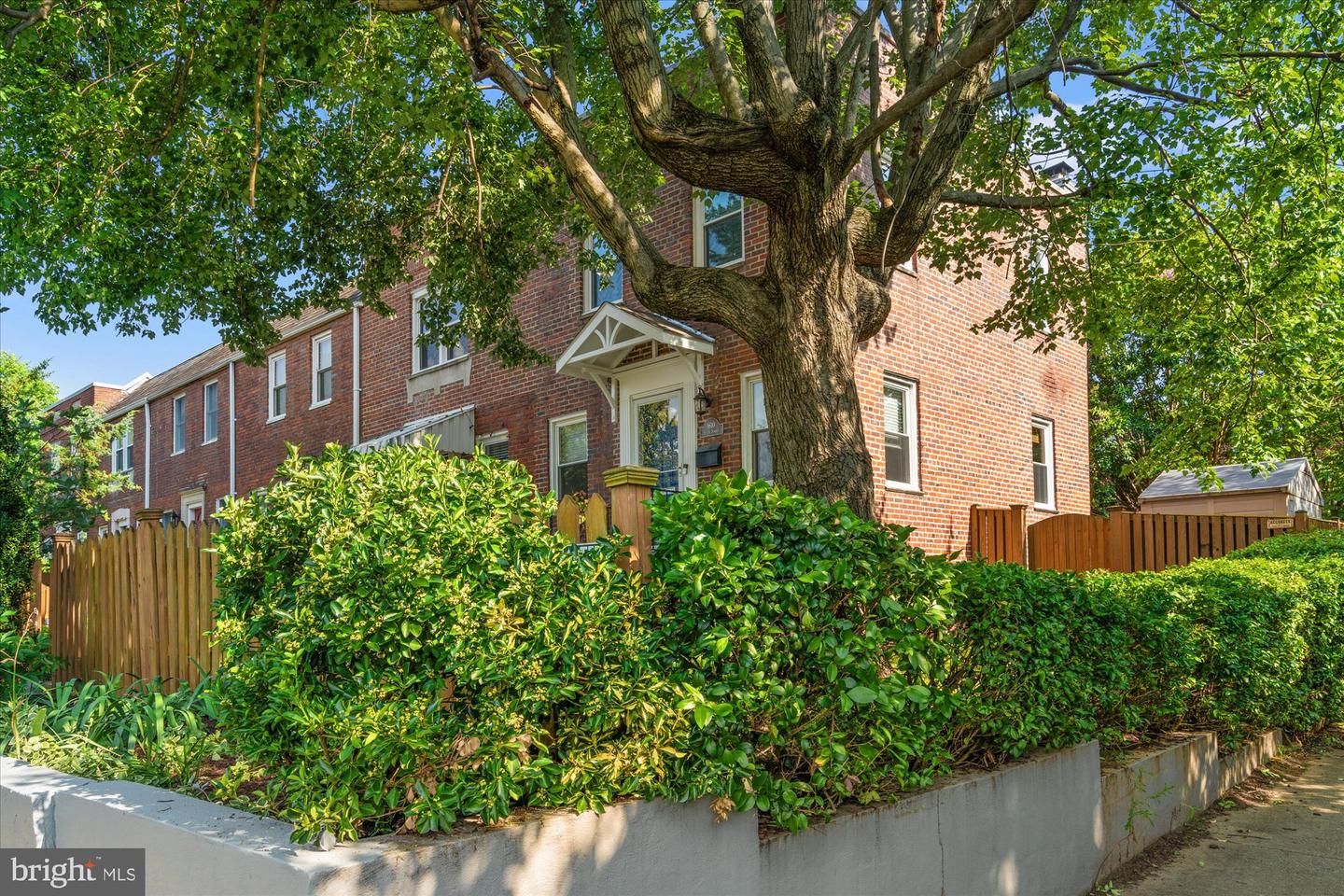 1610 SUTER ST, ALEXANDRIA, Virginia 22314, 2 Bedrooms Bedrooms, ,2 BathroomsBathrooms,Residential,For sale,1610 SUTER ST,VAAX2047406 MLS # VAAX2047406