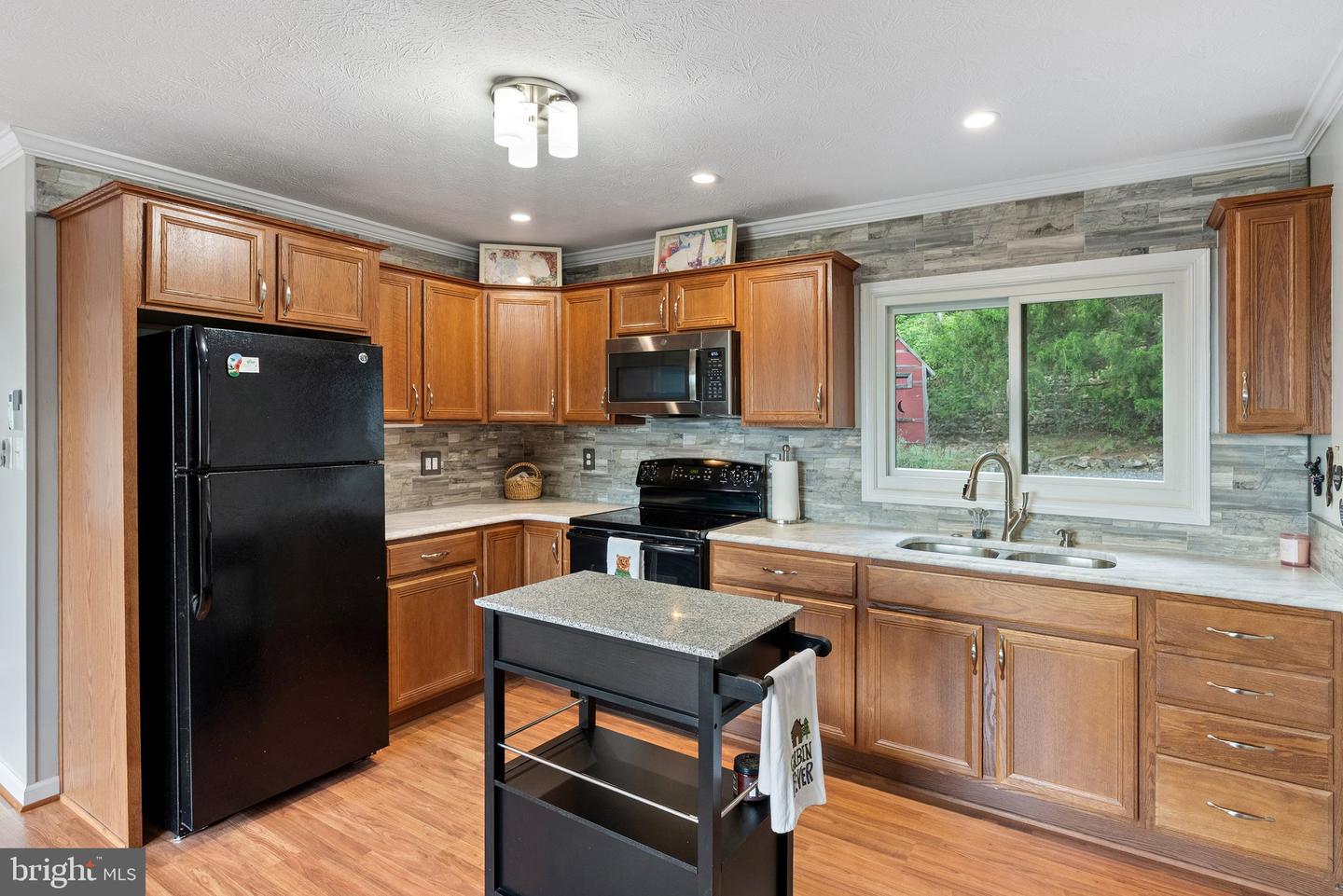 419 MOCKINGBIRD, MOUNT JACKSON, Virginia 22842, 2 Bedrooms Bedrooms, ,2 BathroomsBathrooms,Residential,For sale,419 MOCKINGBIRD,VASH2011976 MLS # VASH2011976