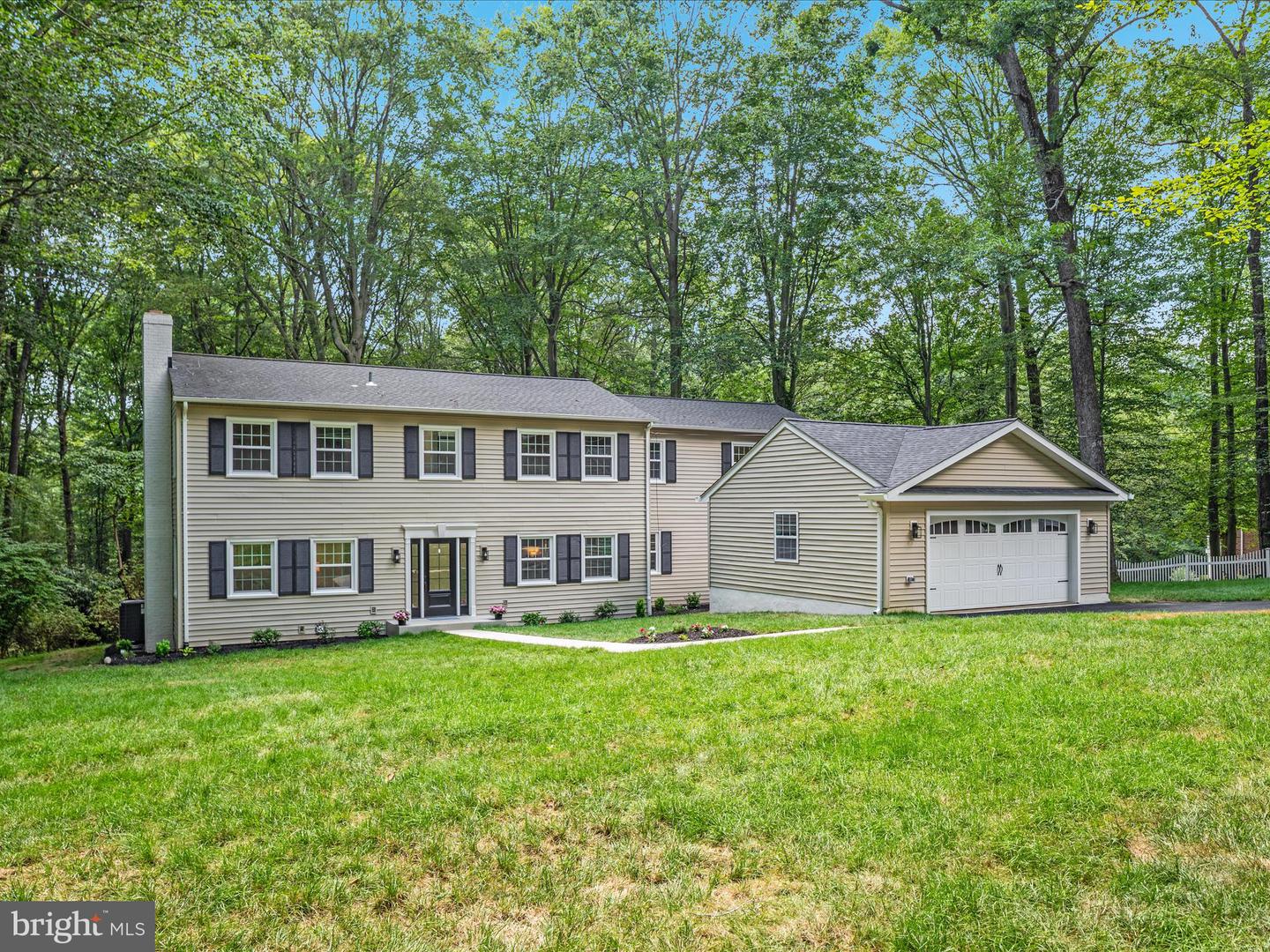 13209 JOHNNY MOORE LN, CLIFTON, Virginia 20124, 5 Bedrooms Bedrooms, ,4 BathroomsBathrooms,Residential,For sale,13209 JOHNNY MOORE LN,VAFX2255096 MLS # VAFX2255096