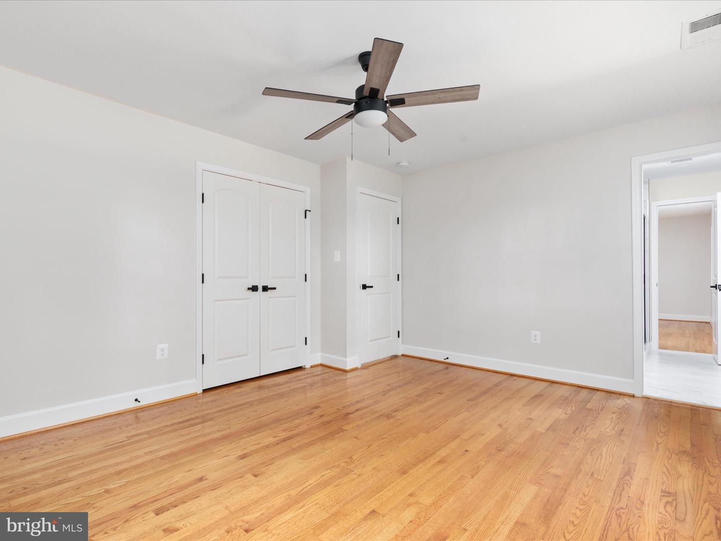 13209 JOHNNY MOORE LN, CLIFTON, Virginia 20124, 5 Bedrooms Bedrooms, ,4 BathroomsBathrooms,Residential,For sale,13209 JOHNNY MOORE LN,VAFX2255096 MLS # VAFX2255096