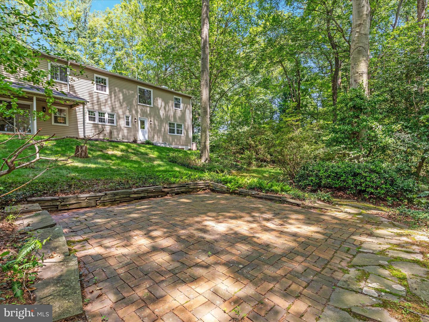 13209 JOHNNY MOORE LN, CLIFTON, Virginia 20124, 5 Bedrooms Bedrooms, ,4 BathroomsBathrooms,Residential,For sale,13209 JOHNNY MOORE LN,VAFX2255096 MLS # VAFX2255096