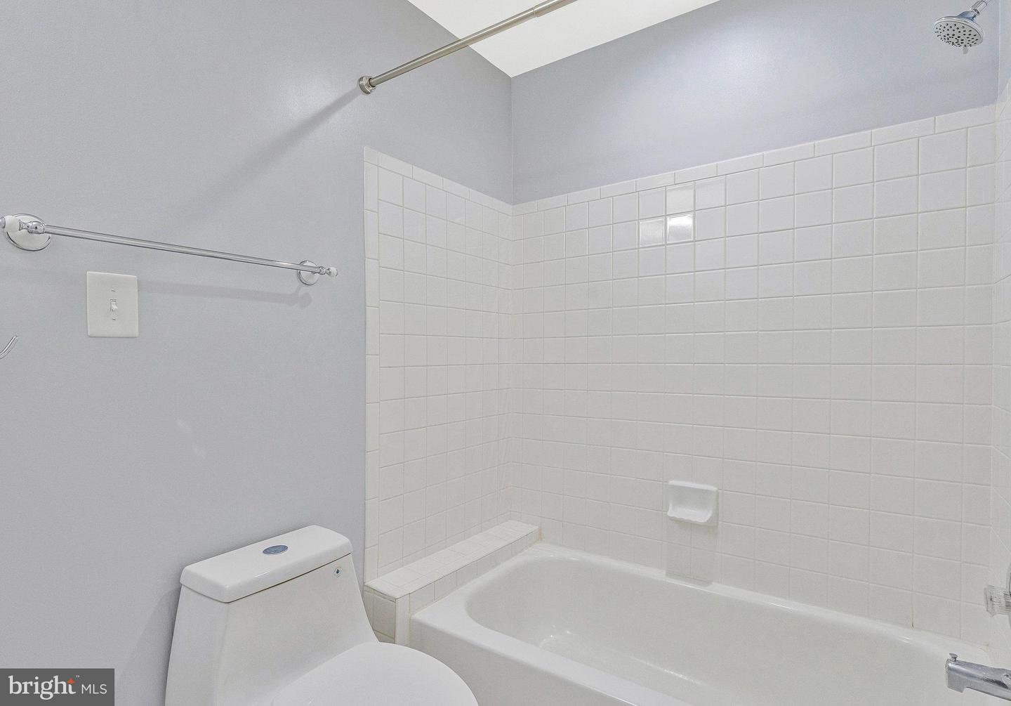 44152 NATALIE TER #201, ASHBURN, Virginia 20147, 2 Bedrooms Bedrooms, ,2 BathroomsBathrooms,Residential,For sale,44152 NATALIE TER #201,VALO2101978 MLS # VALO2101978