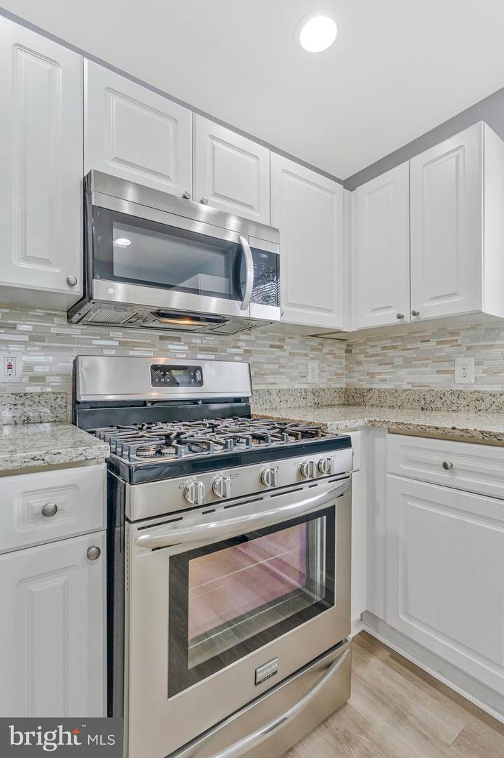 44152 NATALIE TER #201, ASHBURN, Virginia 20147, 2 Bedrooms Bedrooms, ,2 BathroomsBathrooms,Residential,For sale,44152 NATALIE TER #201,VALO2101978 MLS # VALO2101978