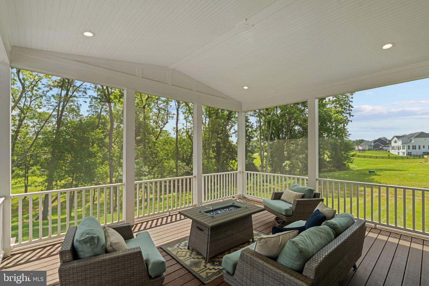 19098 HUNTRIDGE PRESERVE CT, PURCELLVILLE, Virginia 20132, 4 Bedrooms Bedrooms, ,3 BathroomsBathrooms,Residential,For sale,19098 HUNTRIDGE PRESERVE CT,VALO2102082 MLS # VALO2102082