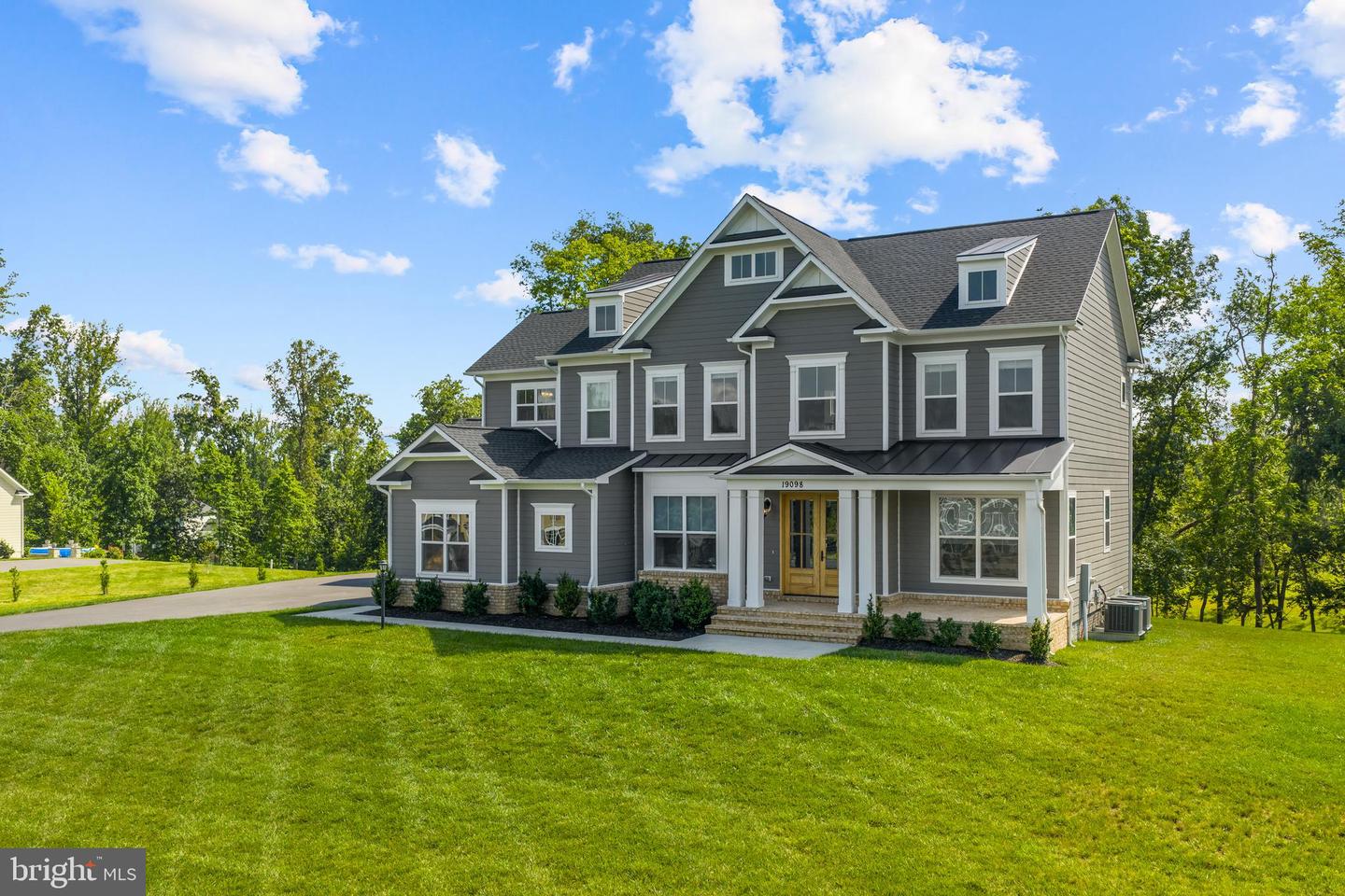 19098 HUNTRIDGE PRESERVE CT, PURCELLVILLE, Virginia 20132, 4 Bedrooms Bedrooms, ,3 BathroomsBathrooms,Residential,For sale,19098 HUNTRIDGE PRESERVE CT,VALO2102082 MLS # VALO2102082