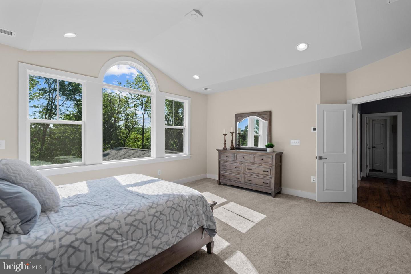 19098 HUNTRIDGE PRESERVE CT, PURCELLVILLE, Virginia 20132, 4 Bedrooms Bedrooms, ,3 BathroomsBathrooms,Residential,For sale,19098 HUNTRIDGE PRESERVE CT,VALO2102082 MLS # VALO2102082