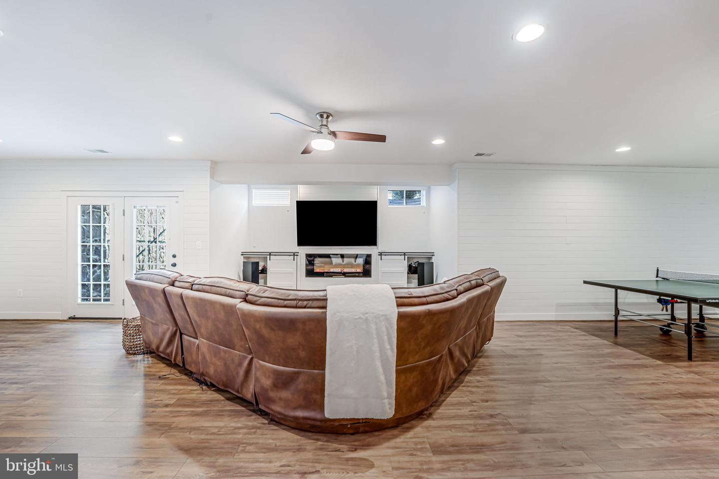11304 CHIVALRY CHASE LN, SPOTSYLVANIA, Virginia 22551, 5 Bedrooms Bedrooms, ,4 BathroomsBathrooms,Residential,For sale,11304 CHIVALRY CHASE LN,VASP2034682 MLS # VASP2034682