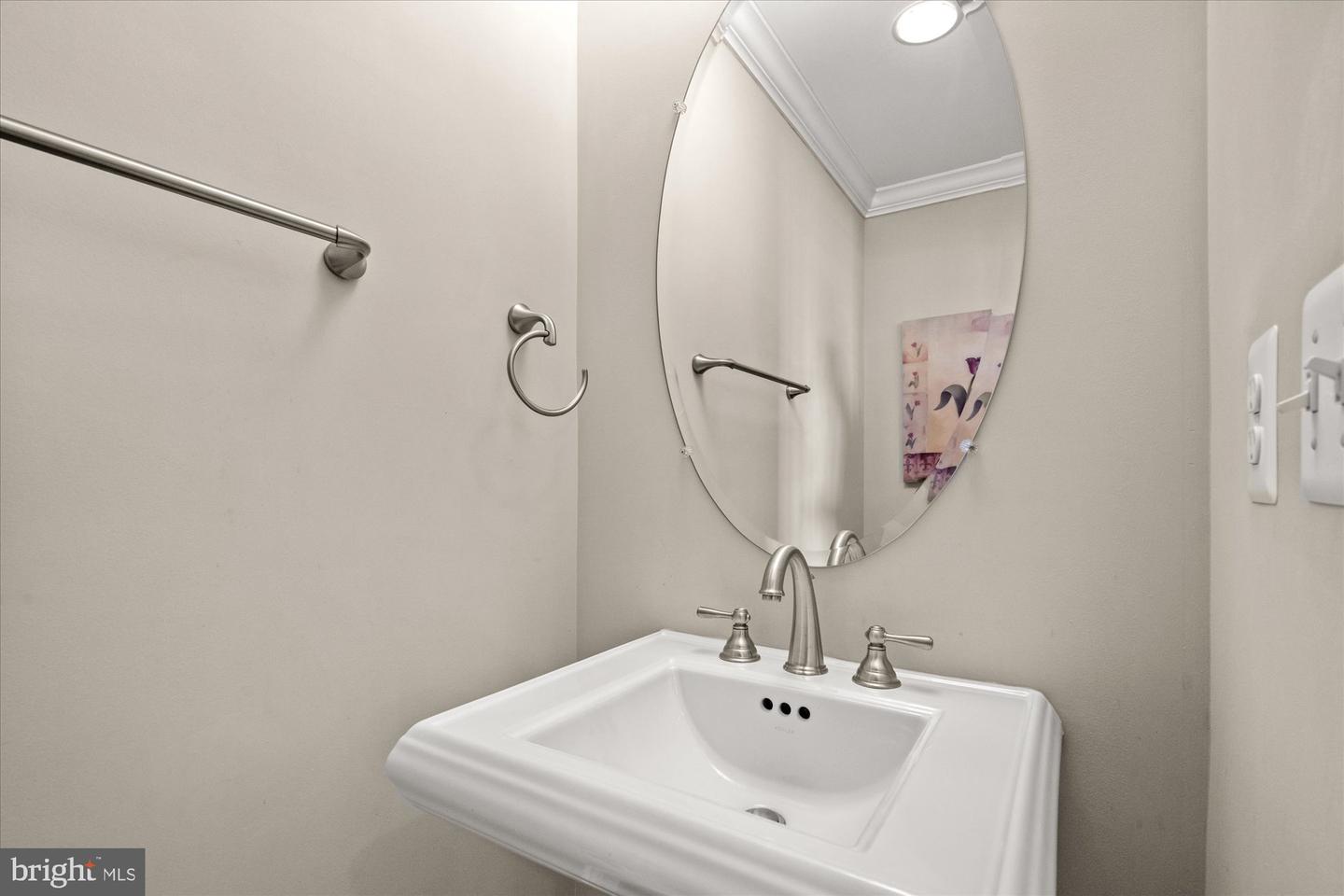 1108 S EDGEWOOD ST, ARLINGTON, Virginia 22204, 4 Bedrooms Bedrooms, ,4 BathroomsBathrooms,Residential,For sale,1108 S EDGEWOOD ST,VAAR2060682 MLS # VAAR2060682