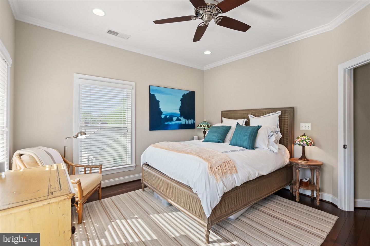 1108 S EDGEWOOD ST, ARLINGTON, Virginia 22204, 4 Bedrooms Bedrooms, ,4 BathroomsBathrooms,Residential,For sale,1108 S EDGEWOOD ST,VAAR2060682 MLS # VAAR2060682