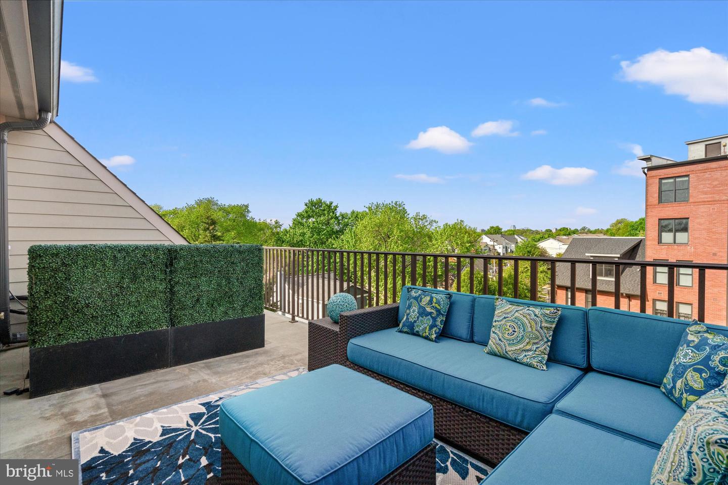 1108 S EDGEWOOD ST, ARLINGTON, Virginia 22204, 4 Bedrooms Bedrooms, ,4 BathroomsBathrooms,Residential,For sale,1108 S EDGEWOOD ST,VAAR2060682 MLS # VAAR2060682