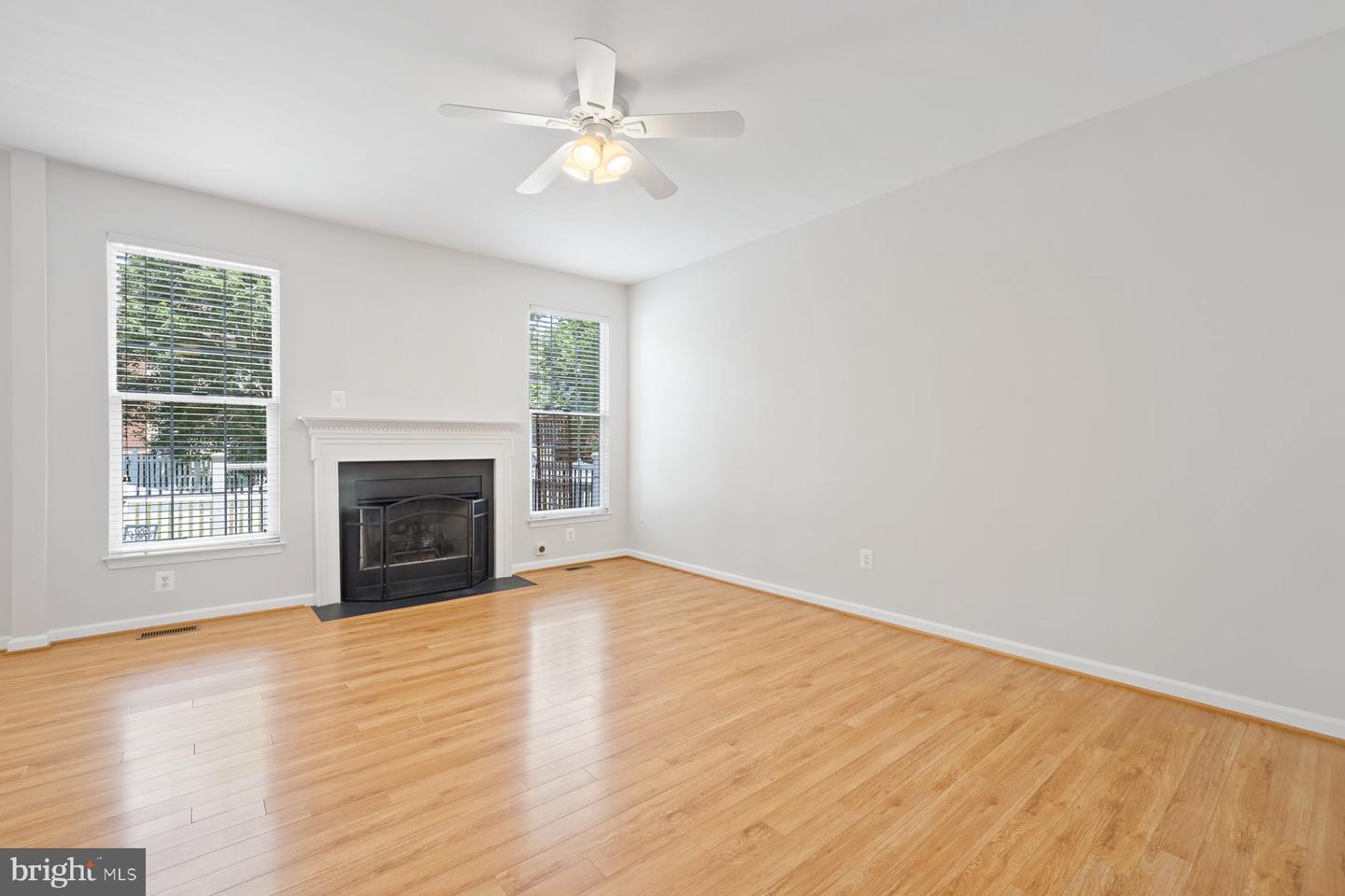 43598 DUNHILL CUP SQ, ASHBURN, Virginia 20147, 3 Bedrooms Bedrooms, ,2 BathroomsBathrooms,Residential,For sale,43598 DUNHILL CUP SQ,VALO2102016 MLS # VALO2102016