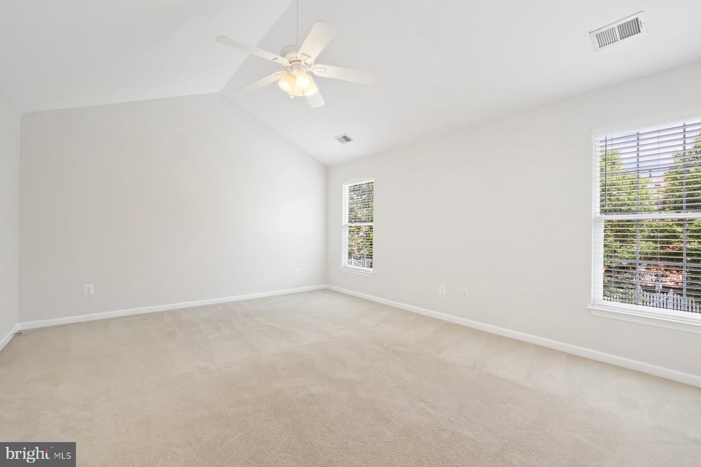 43598 DUNHILL CUP SQ, ASHBURN, Virginia 20147, 3 Bedrooms Bedrooms, ,2 BathroomsBathrooms,Residential,For sale,43598 DUNHILL CUP SQ,VALO2102016 MLS # VALO2102016
