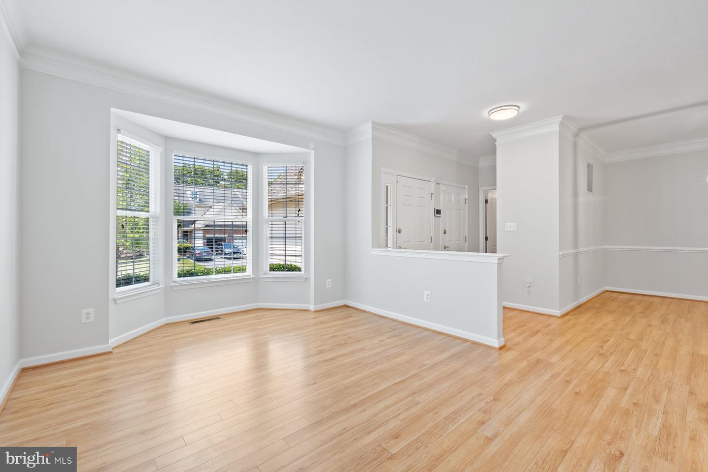 43598 DUNHILL CUP SQ, ASHBURN, Virginia 20147, 3 Bedrooms Bedrooms, ,2 BathroomsBathrooms,Residential,For sale,43598 DUNHILL CUP SQ,VALO2102016 MLS # VALO2102016