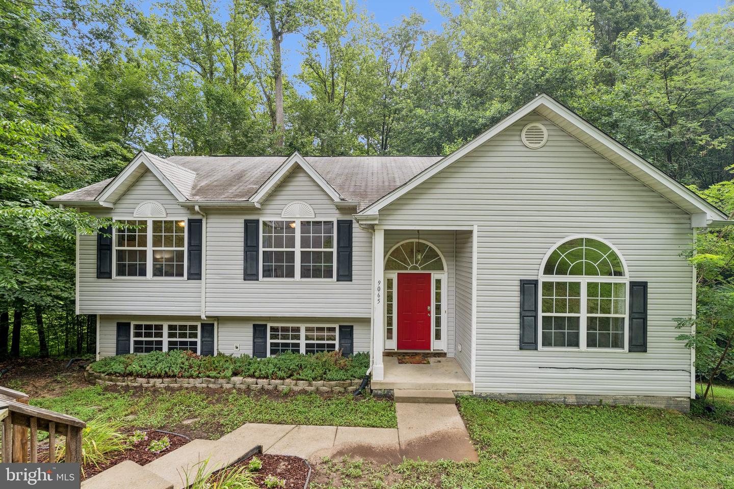 9065 DALLAS CT, KING GEORGE, Virginia 22485, 3 Bedrooms Bedrooms, ,2 BathroomsBathrooms,Residential,For sale,9065 DALLAS CT,VAKG2006714 MLS # VAKG2006714