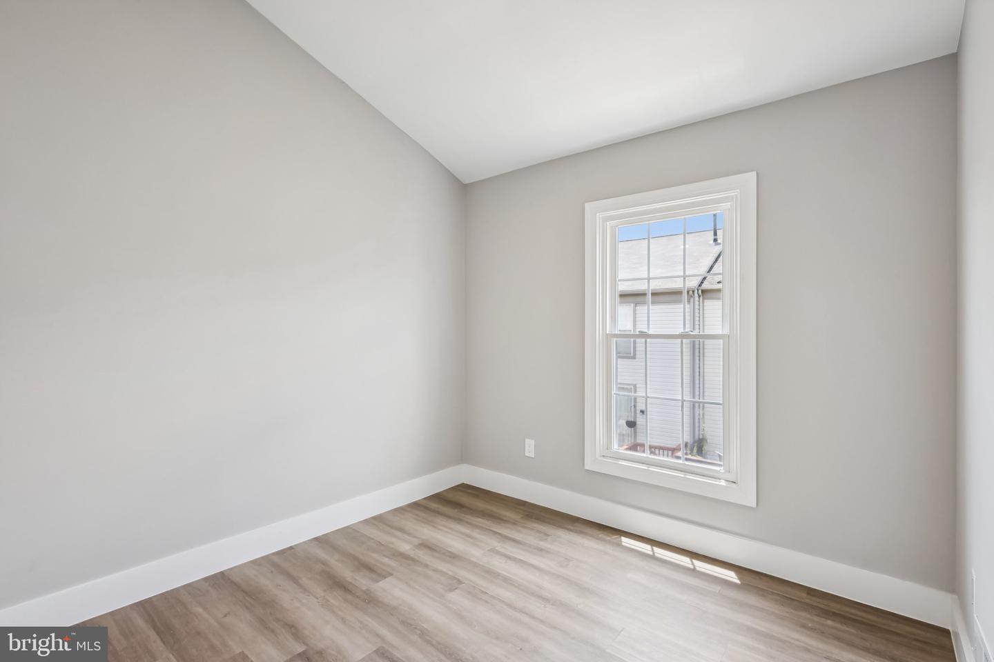 6339 BATTLEMENT WAY, ALEXANDRIA, Virginia 22312, 3 Bedrooms Bedrooms, ,2 BathroomsBathrooms,Residential,For sale,6339 BATTLEMENT WAY,VAFX2255324 MLS # VAFX2255324