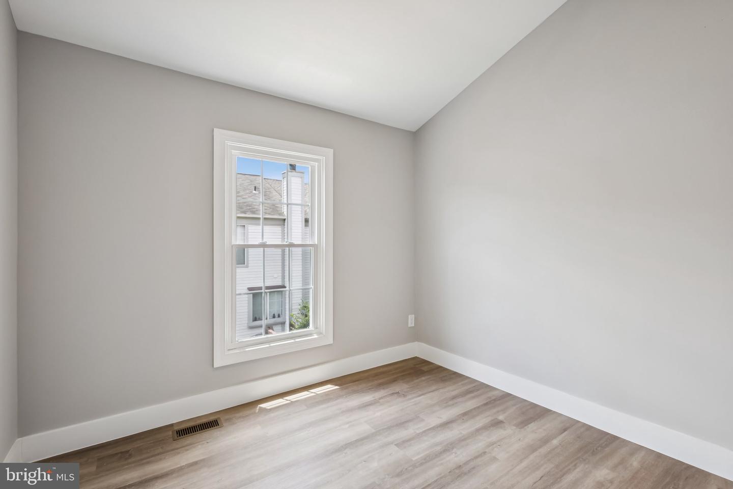 6339 BATTLEMENT WAY, ALEXANDRIA, Virginia 22312, 3 Bedrooms Bedrooms, ,2 BathroomsBathrooms,Residential,For sale,6339 BATTLEMENT WAY,VAFX2255324 MLS # VAFX2255324