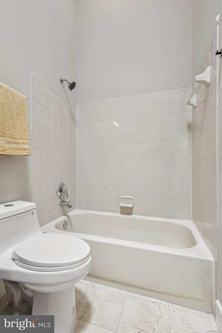 6339 BATTLEMENT WAY, ALEXANDRIA, Virginia 22312, 3 Bedrooms Bedrooms, ,2 BathroomsBathrooms,Residential,For sale,6339 BATTLEMENT WAY,VAFX2255324 MLS # VAFX2255324