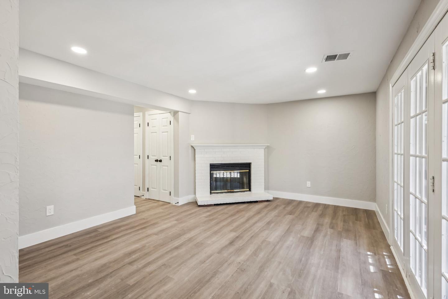 6339 BATTLEMENT WAY, ALEXANDRIA, Virginia 22312, 3 Bedrooms Bedrooms, ,2 BathroomsBathrooms,Residential,For sale,6339 BATTLEMENT WAY,VAFX2255324 MLS # VAFX2255324