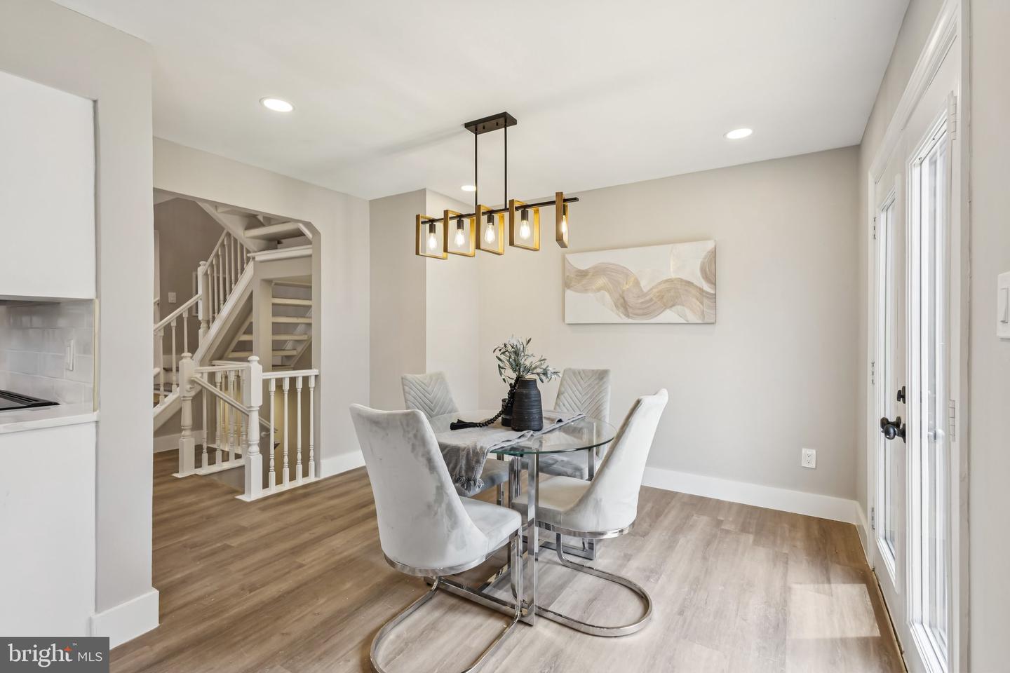 6339 BATTLEMENT WAY, ALEXANDRIA, Virginia 22312, 3 Bedrooms Bedrooms, ,2 BathroomsBathrooms,Residential,For sale,6339 BATTLEMENT WAY,VAFX2255324 MLS # VAFX2255324
