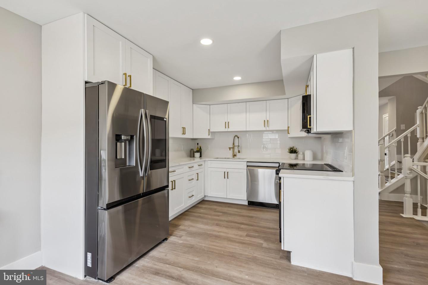 6339 BATTLEMENT WAY, ALEXANDRIA, Virginia 22312, 3 Bedrooms Bedrooms, ,2 BathroomsBathrooms,Residential,For sale,6339 BATTLEMENT WAY,VAFX2255324 MLS # VAFX2255324