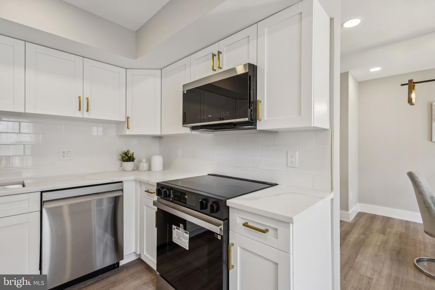 6339 BATTLEMENT WAY, ALEXANDRIA, Virginia 22312, 3 Bedrooms Bedrooms, ,2 BathroomsBathrooms,Residential,For sale,6339 BATTLEMENT WAY,VAFX2255324 MLS # VAFX2255324