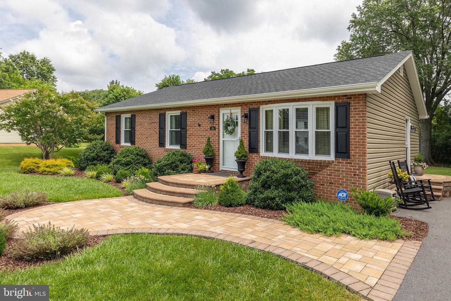 210 WYTHE AVE, STEPHENS CITY, Virginia 22655, 3 Bedrooms Bedrooms, ,1 BathroomBathrooms,Residential,For sale,210 WYTHE AVE,VAFV2035446 MLS # VAFV2035446