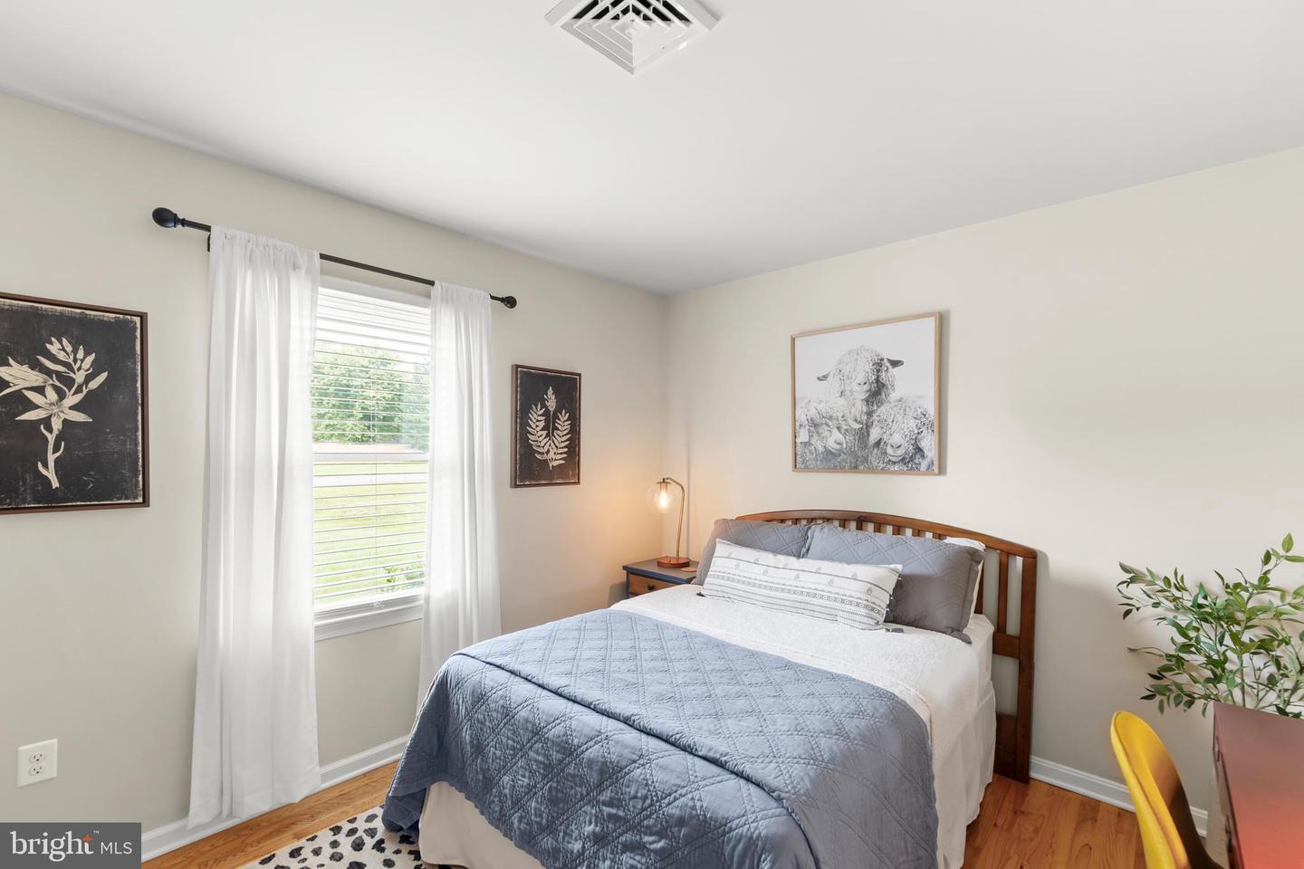 210 WYTHE AVE, STEPHENS CITY, Virginia 22655, 3 Bedrooms Bedrooms, ,1 BathroomBathrooms,Residential,For sale,210 WYTHE AVE,VAFV2035446 MLS # VAFV2035446