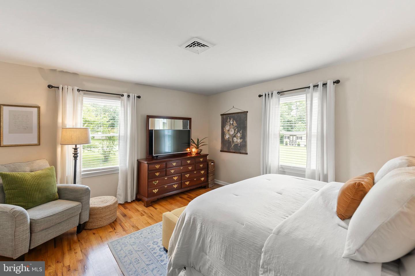 210 WYTHE AVE, STEPHENS CITY, Virginia 22655, 3 Bedrooms Bedrooms, ,1 BathroomBathrooms,Residential,For sale,210 WYTHE AVE,VAFV2035446 MLS # VAFV2035446