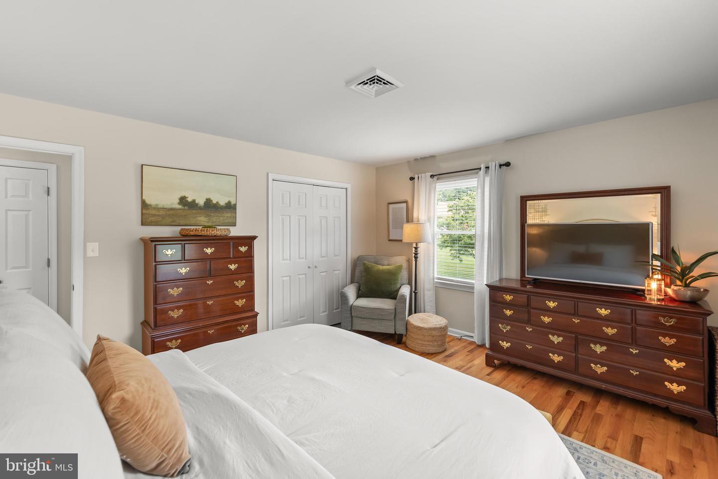 210 WYTHE AVE, STEPHENS CITY, Virginia 22655, 3 Bedrooms Bedrooms, ,1 BathroomBathrooms,Residential,For sale,210 WYTHE AVE,VAFV2035446 MLS # VAFV2035446