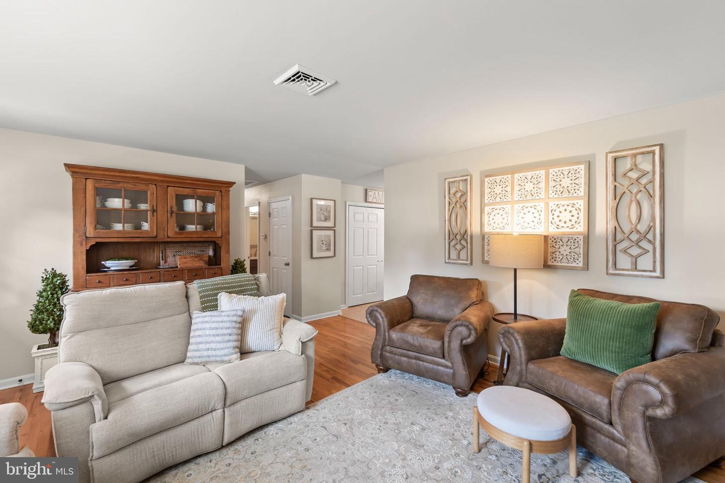 210 WYTHE AVE, STEPHENS CITY, Virginia 22655, 3 Bedrooms Bedrooms, ,1 BathroomBathrooms,Residential,For sale,210 WYTHE AVE,VAFV2035446 MLS # VAFV2035446