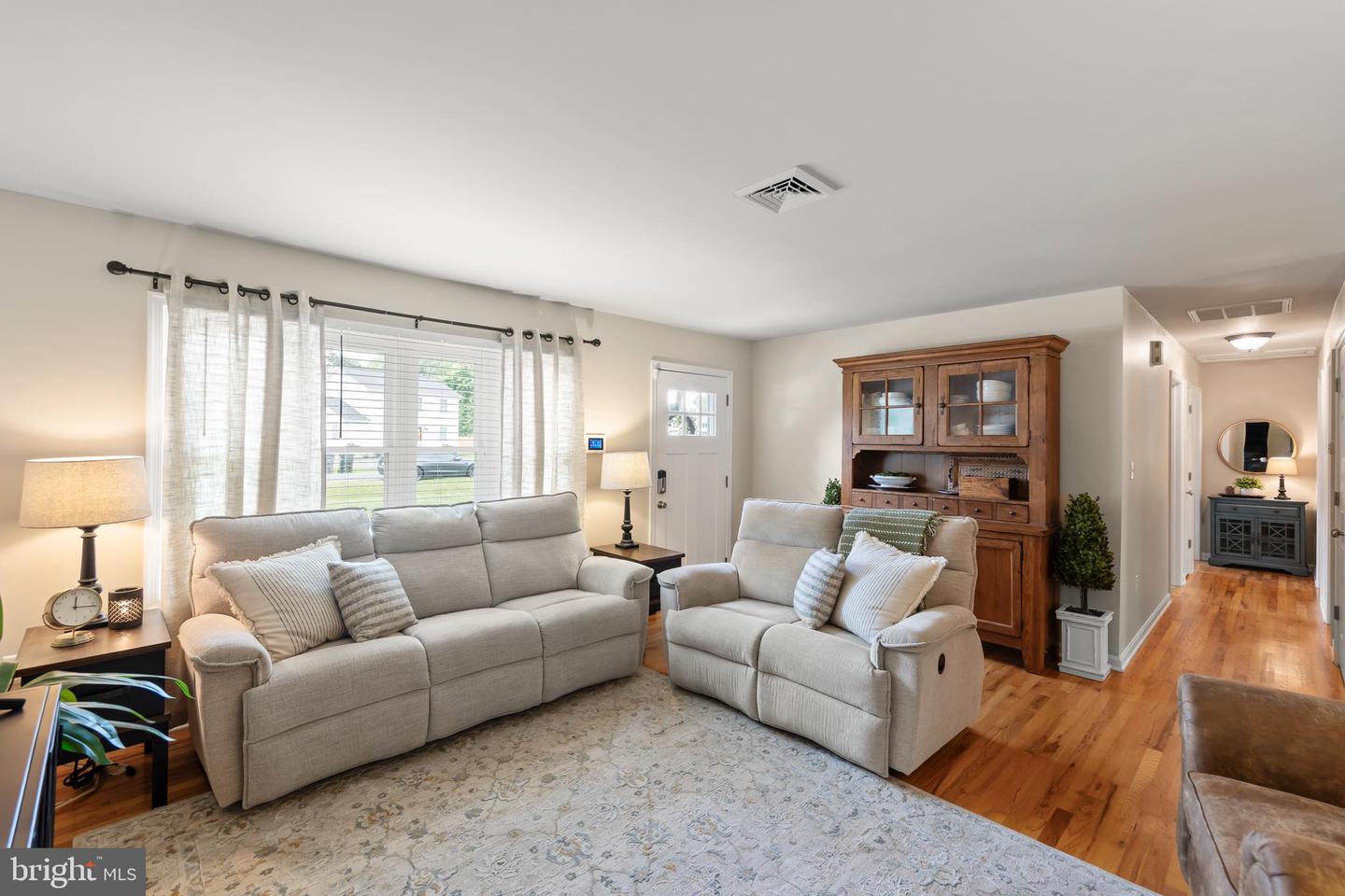 210 WYTHE AVE, STEPHENS CITY, Virginia 22655, 3 Bedrooms Bedrooms, ,1 BathroomBathrooms,Residential,For sale,210 WYTHE AVE,VAFV2035446 MLS # VAFV2035446