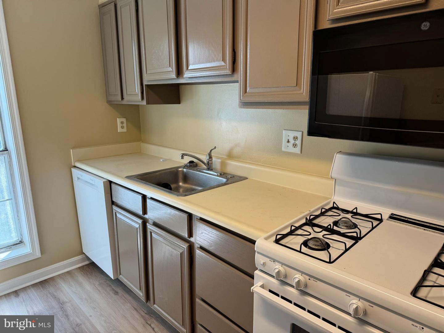 12140 CARDAMOM #12140, WOODBRIDGE, Virginia 22192, 1 Bedroom Bedrooms, ,1 BathroomBathrooms,Residential,For sale,12140 CARDAMOM #12140,VAPW2099170 MLS # VAPW2099170