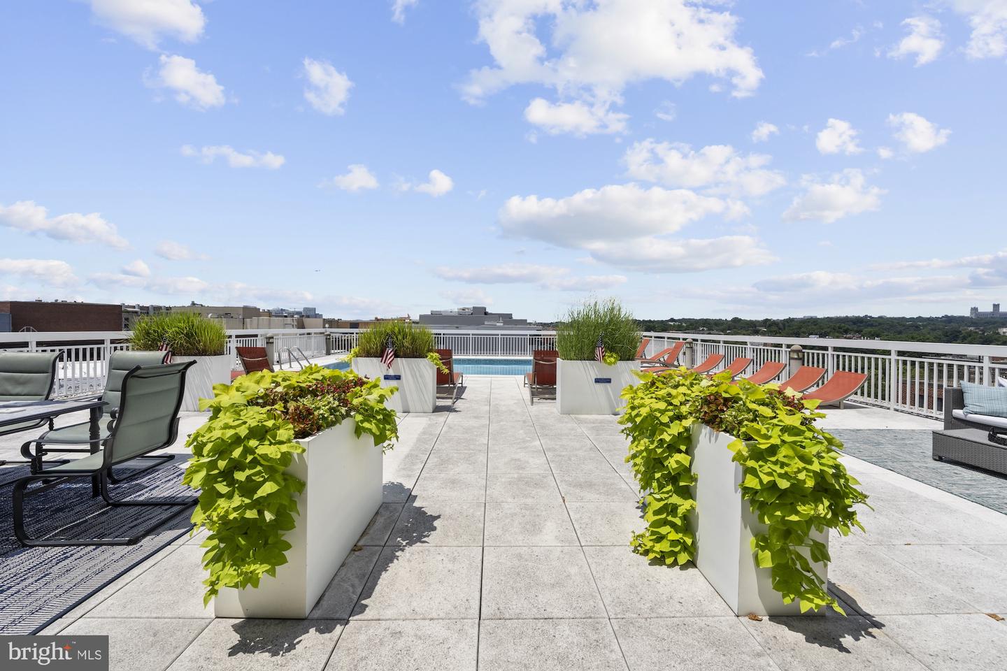 1260 21ST ST NW #605, WASHINGTON, District Of Columbia 20036, 1 Bedroom Bedrooms, ,1 BathroomBathrooms,Residential,For sale,1260 21ST ST NW #605,DCDC2210260 MLS # DCDC2210260