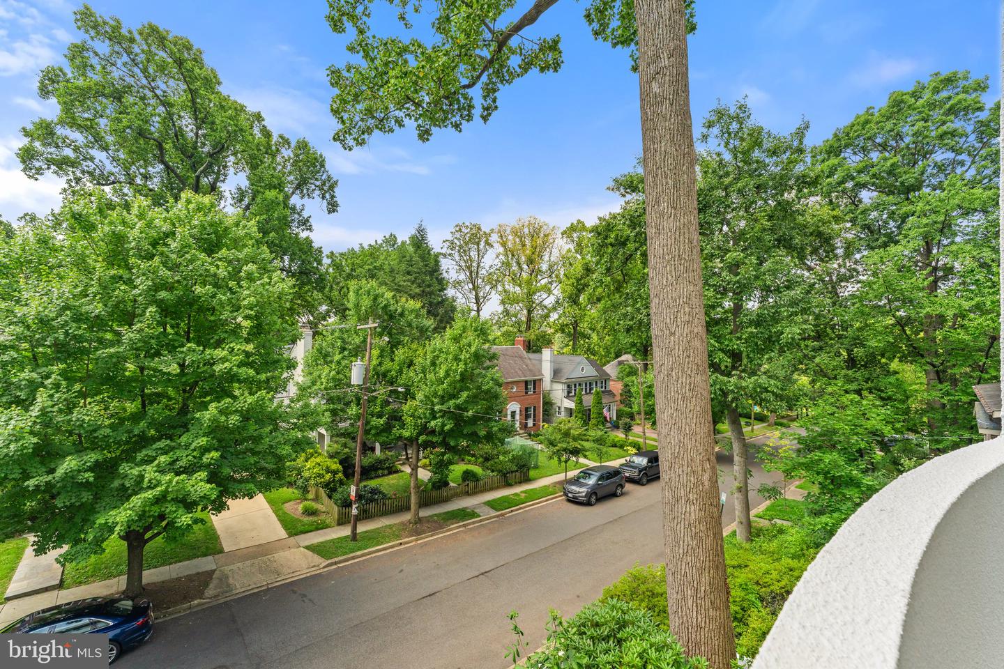 5500 BROAD BRANCH RD NW, WASHINGTON, District Of Columbia 20015, 4 Bedrooms Bedrooms, ,3 BathroomsBathrooms,Residential,For sale,5500 BROAD BRANCH RD NW,DCDC2210264 MLS # DCDC2210264
