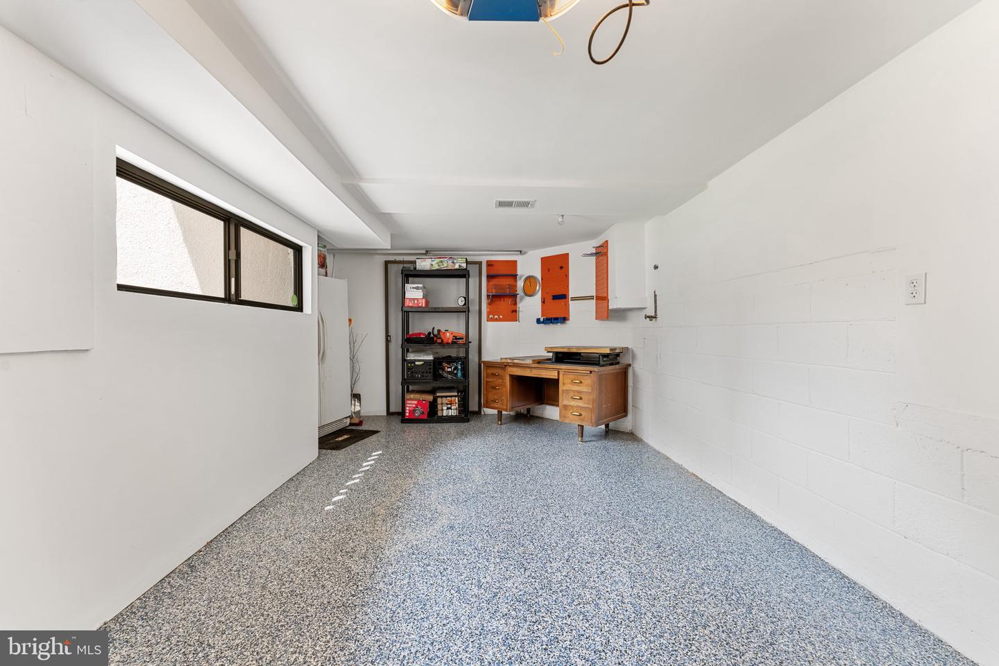 5500 BROAD BRANCH RD NW, WASHINGTON, District Of Columbia 20015, 4 Bedrooms Bedrooms, ,3 BathroomsBathrooms,Residential,For sale,5500 BROAD BRANCH RD NW,DCDC2210264 MLS # DCDC2210264