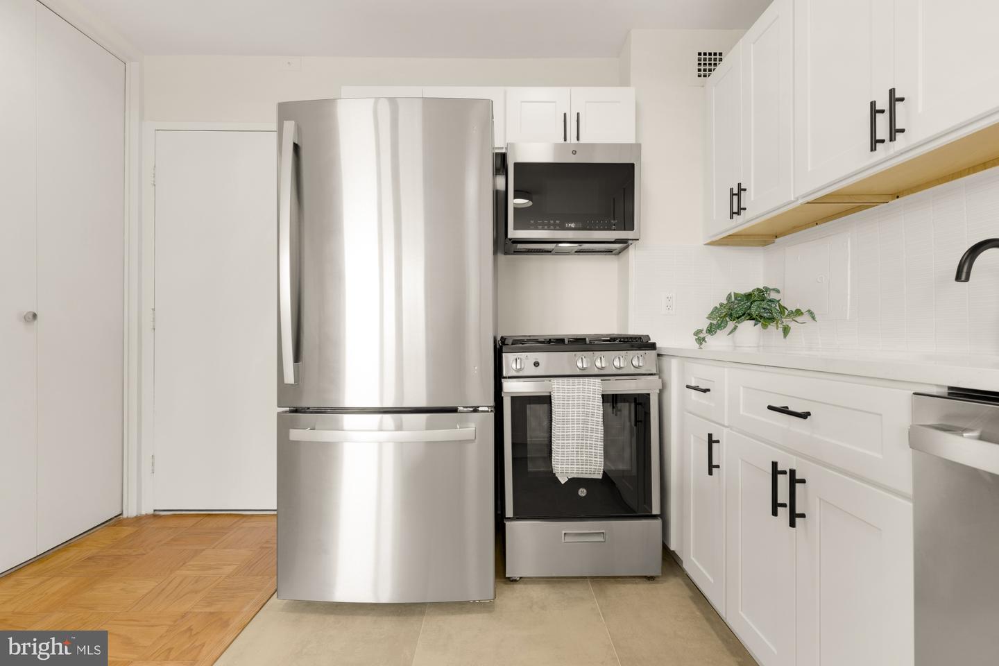 2800 WISCONSIN AVE NW #609, WASHINGTON, District Of Columbia 20007, ,1 BathroomBathrooms,Residential,For sale,2800 WISCONSIN AVE NW #609,DCDC2210346 MLS # DCDC2210346